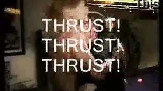 شيلا الصغيرة تتعرض للضرب من قبل صديقتها اللاتينية الممتلئة بدقة عالية