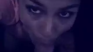 سر ثالوث شرجي لكلبة شقراء