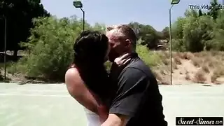 الولدالصغير يينيك بنت هندي