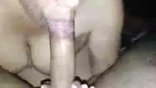 كوغار مخضرة تتوسل لقضيب صلب أن يمارس الجنس مع فتحتها الرطبة