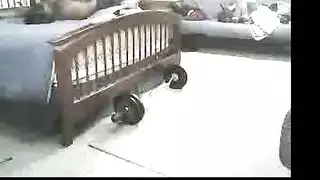 رجل يلمس زوجته من مكان حساس