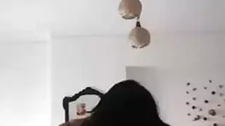 مهرجان مضيفات الطيران: لحس الفرج ومشاهد القضيب الاصطناعي