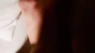 الأشقراء الحمراء تأخذ مؤخرتها المثالية في وضعية الكلب الإباحية الشديدة