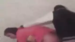 ترقص وتتشرمط عليه وينيكها بعنف