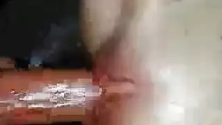 كس يخرج منه سيل