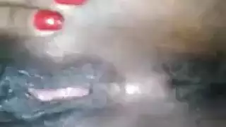 يتشاجران من اجل الملابس حاار ناار