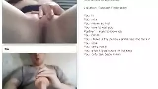 مشهد سحاق روسي صريح: تدليك فرج مع المدربة