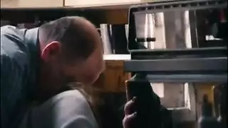 صديق ابوها ينيك بنت صديقه