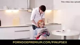 إيلاج مزدوج مع شقيقات مثيرة