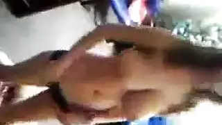 لبنانية تمص وتتناك بابليك أول مرة