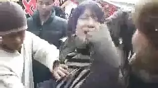 جنود امريكيين يغتصبون عراقية