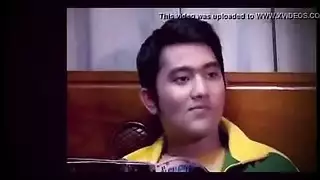 صديقتها المفضلة تُمني كسها المبلول بينما تركب يدها