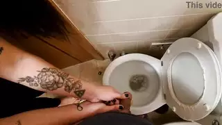 حفلة جنسية ناتجة عن الأفلام الإباحية مع شاب موهوب جنسياً