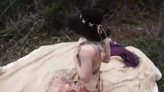 العاهرة بيث دوروثي تمارس الجنس الشرجي مع عصابة والعاب جنسية