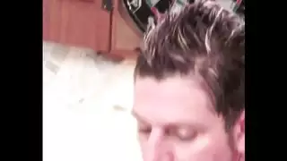 حمراء شيكا بيكا