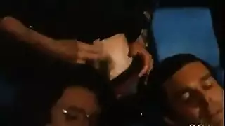 سينما إكس إكس إكس: نيك قوي أثناء العرض