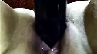 حفلة جنس صيفية: مراهقة ضفائر تركب بقوة بجانب المسبح