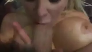 سميك جاحد الثدي