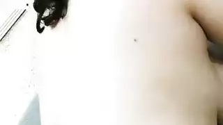 سكس سوري صعب: فتاة ملبنة تأخذ وضعية الكلب بخشونة