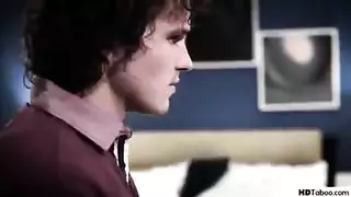 سكس مرا معاها كتير مصاري بت شغلو ينيكا