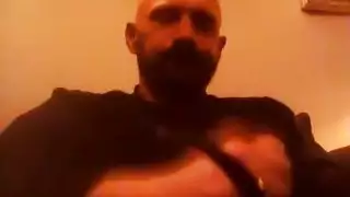 شقراء تحصل على جماع أنابيب إباحي وسيجارة في يدها