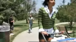 بورن سحاقي غير مخطط مع قبلة عميقة ولعب بحزام