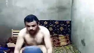 ألفا مصري يسيطر على كلبة هايجة في ماراثون جنسي متطرف