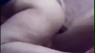 فيلم نيك مصري: فتاة ممتلئة تبلع قضيبًا كبيرًا وقاسيًا