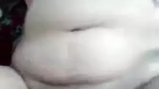 خيال ديوث عراقي: الزوج يسجل زوجته في جلسة جماعية وتلقيم داخلي