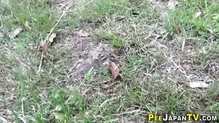 متلصص سري يشاهده يثقب في وضع الكلب