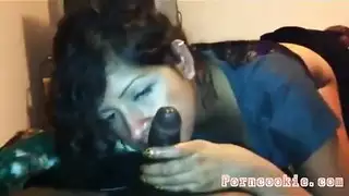 أصلع يغيظ قنبلة