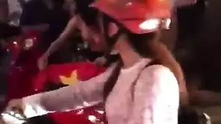 العمل يحصل على ساخنه