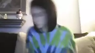 فم ماهر ينك بقوة في حجرة مؤخرة التاكسي